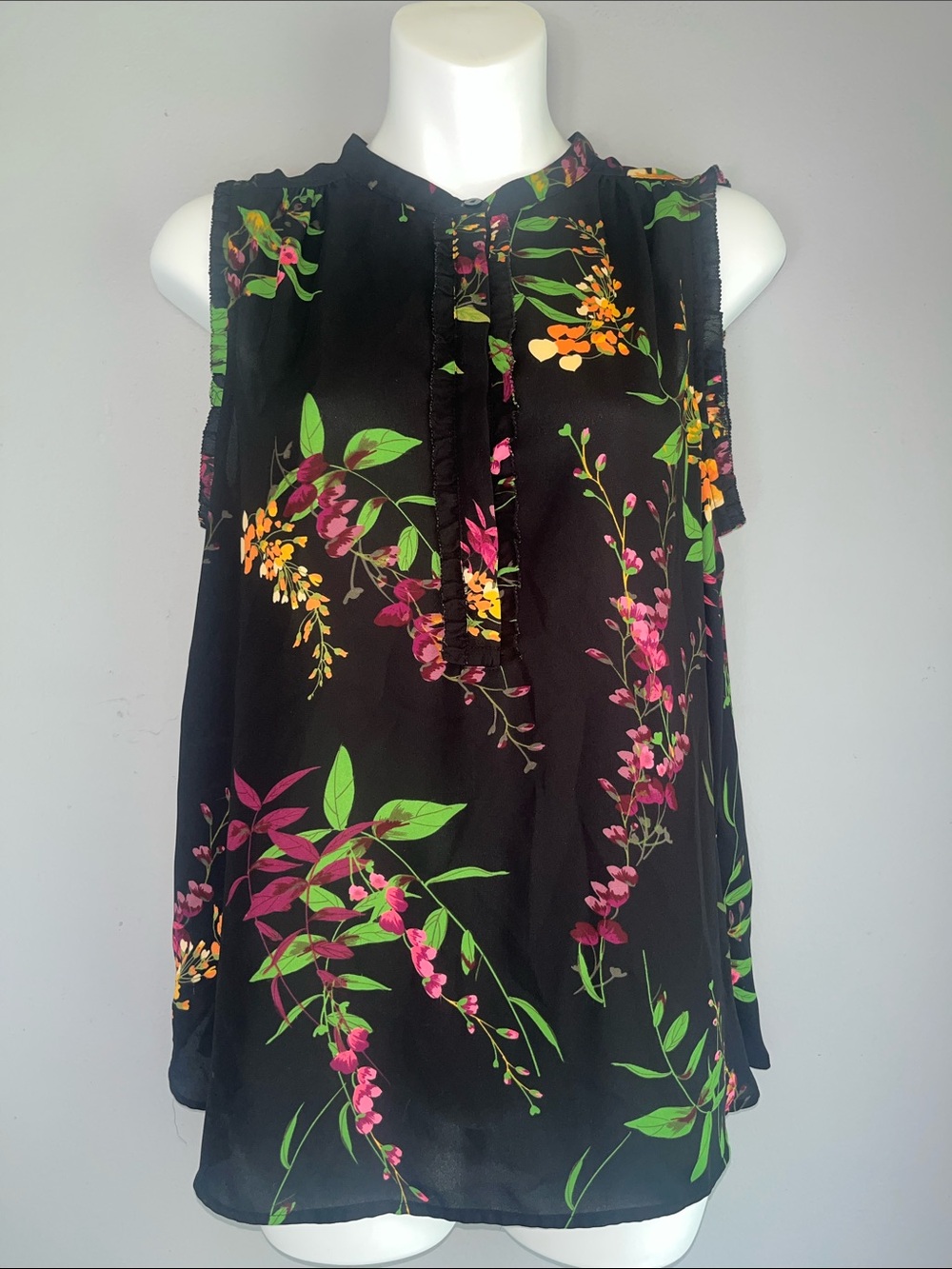 Worthington Black Floral Sleeveless Ruffle-Trim Camisole